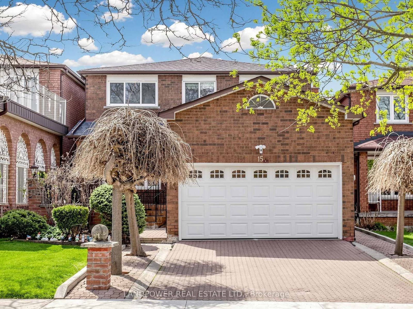 15 Coverdale Crescent, Toronto, ON