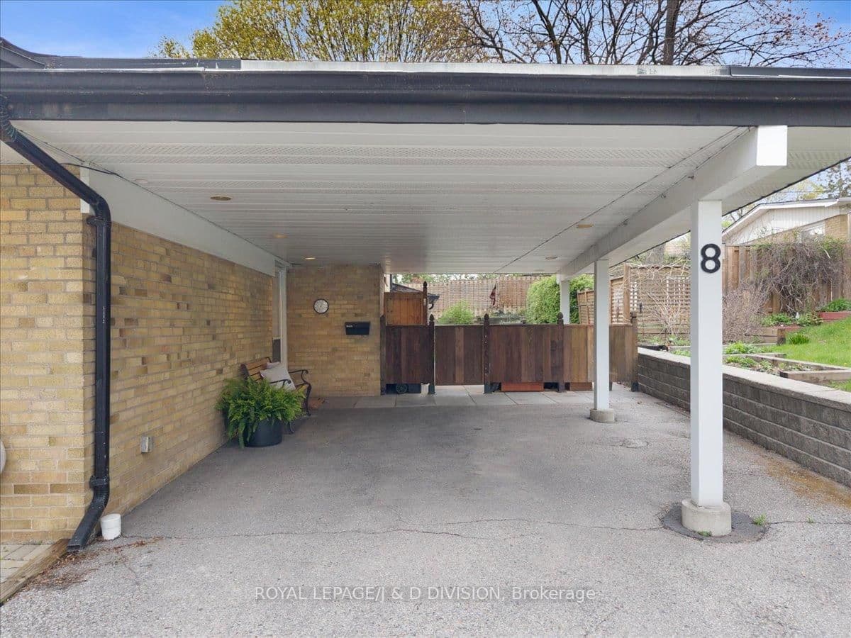 8 Gaiety Drive, Toronto, ON — photo 3