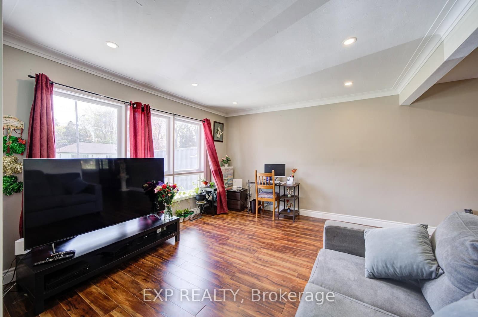 95 Reidmount Avenue, Toronto, ON — photo 3