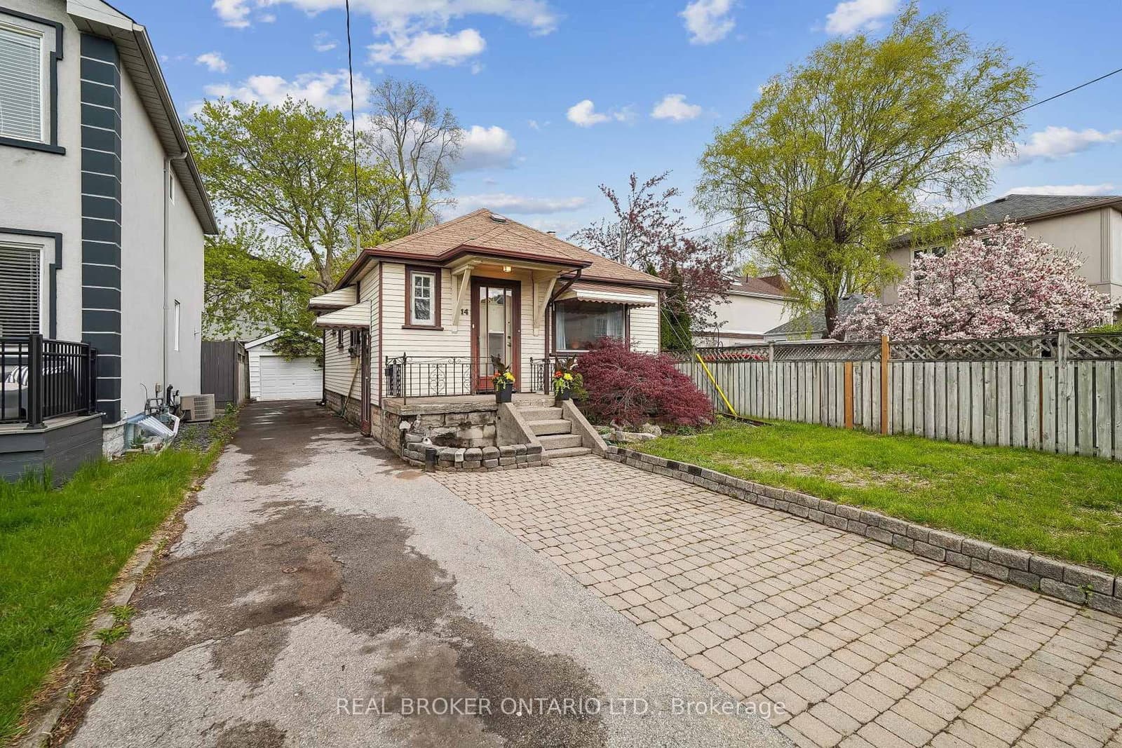 14 Plains Road, Toronto, ON — photo 3