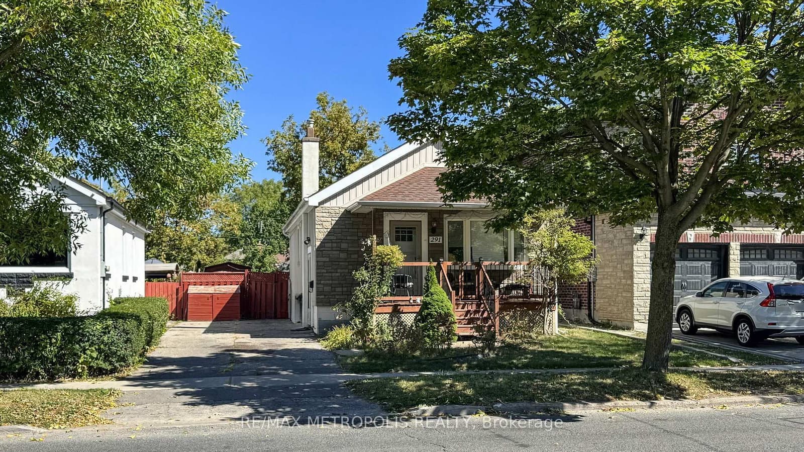291 Kennedy Road, Toronto, ON