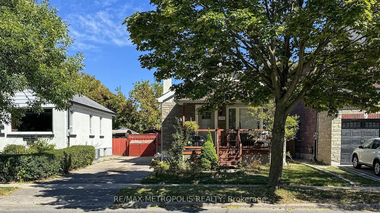 291 Kennedy Road, Toronto, ON — photo 2