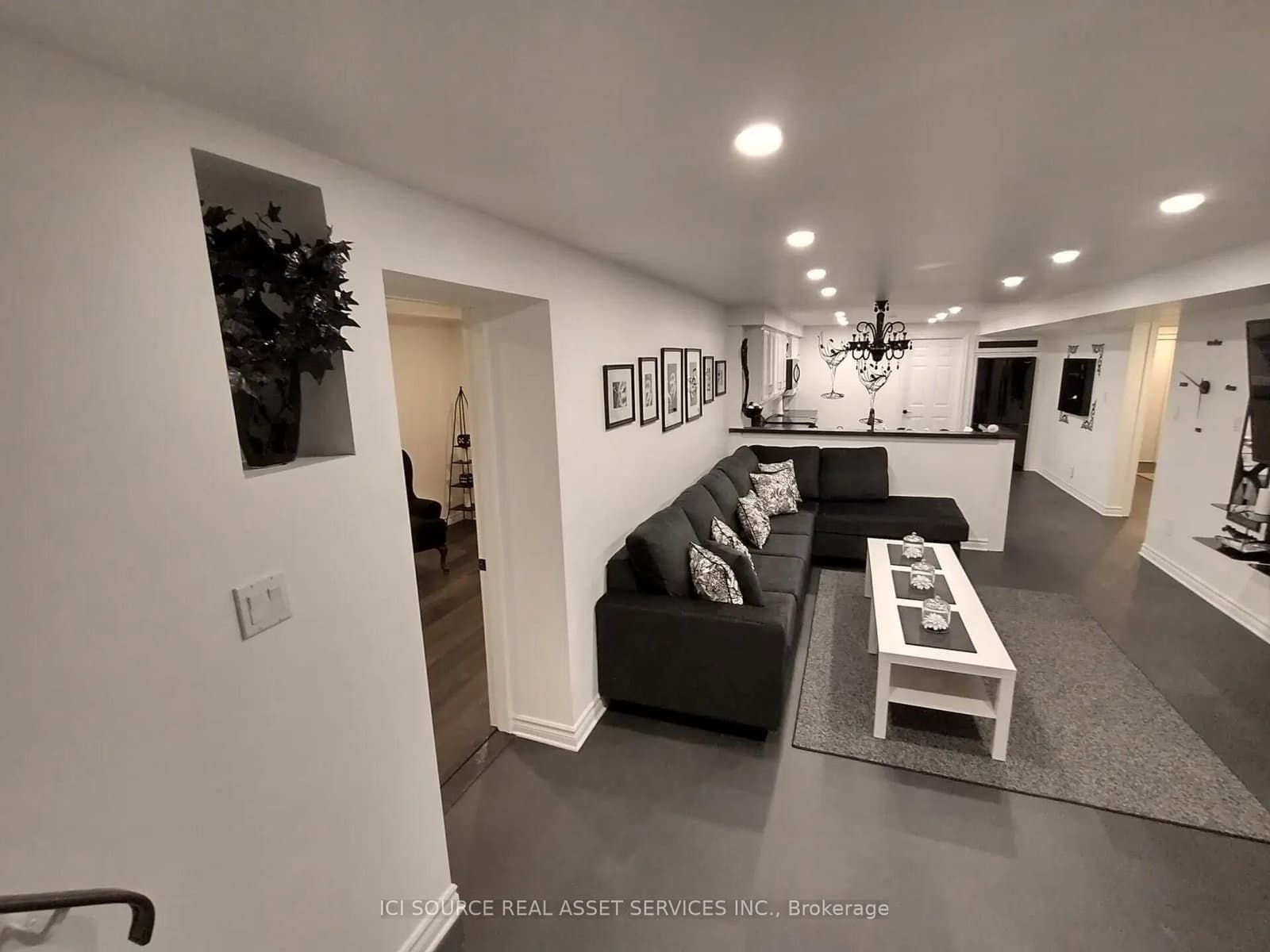 Bsmt - 32 Ontoro Boulevard, Ajax, ON — photo 3