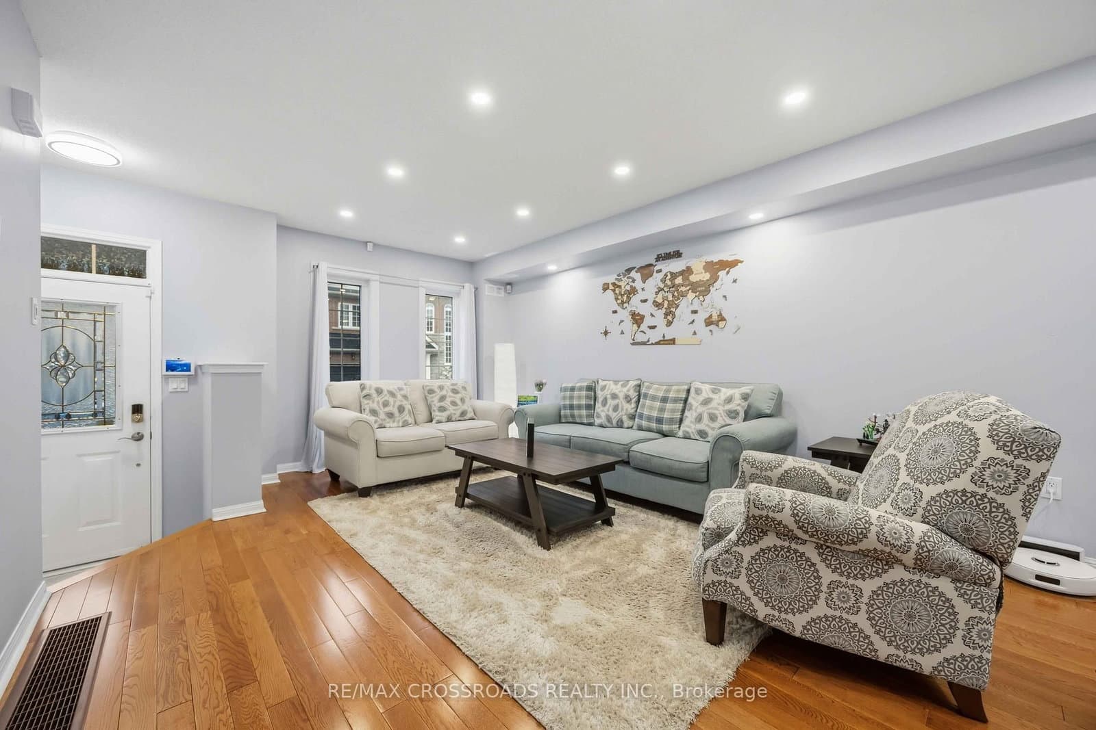 56 Torr Lane, Ajax, ON — photo 3