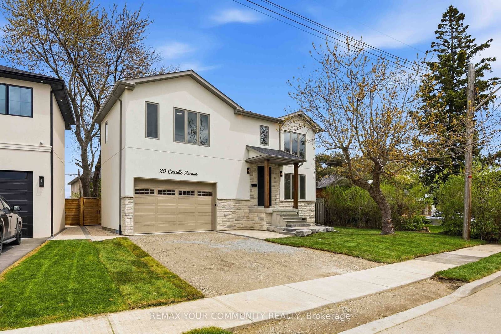 20 Castille Avenue, Toronto, ON — photo 2