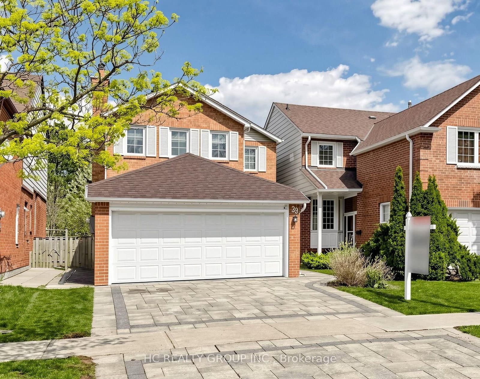 39 River Grove Drive, Toronto, ON — photo 3