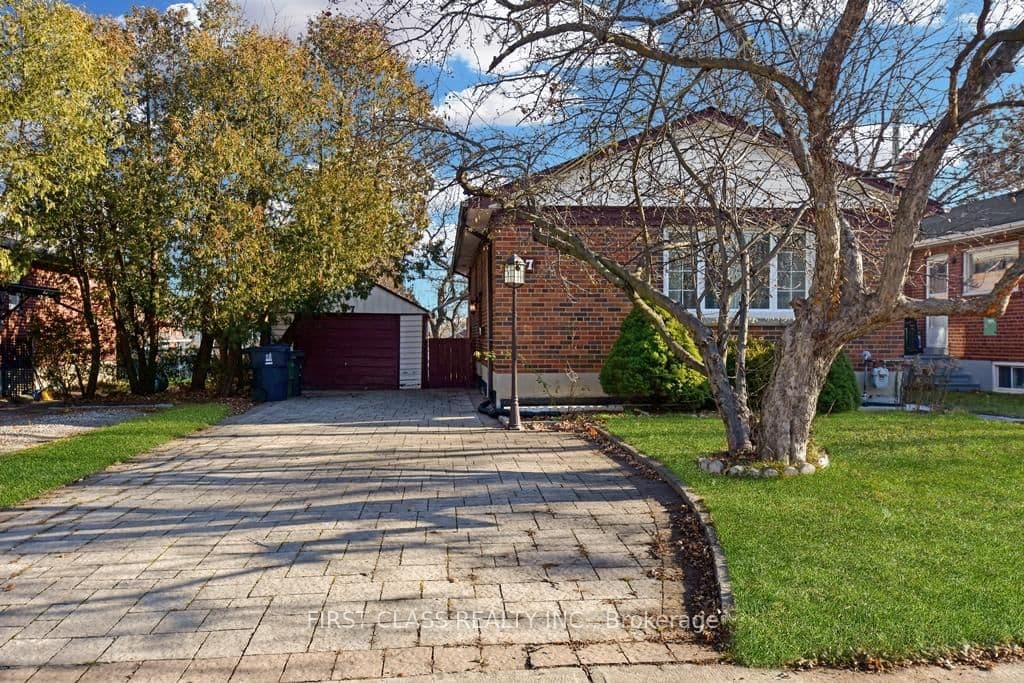 87 Vauxhall Drive, Toronto, ON