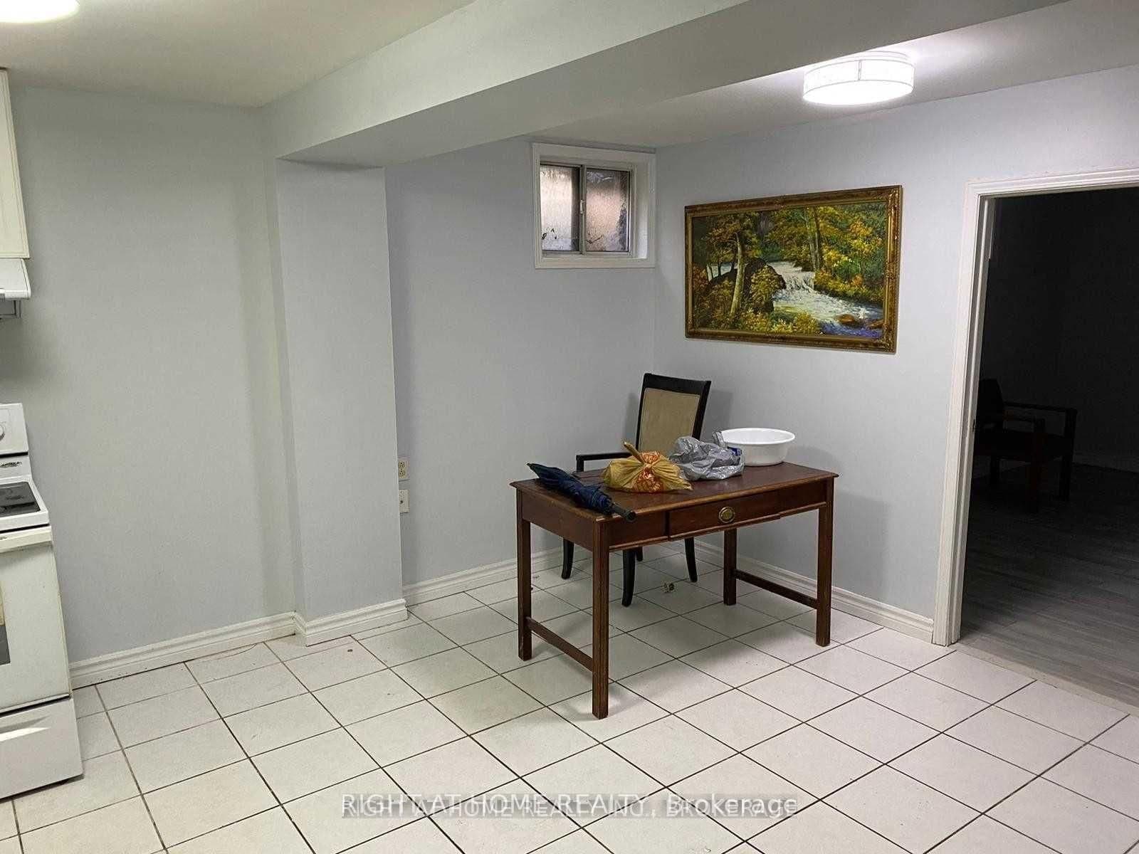 (Bsmt) - 18 Big Red Avenue, Toronto, ON — photo 3