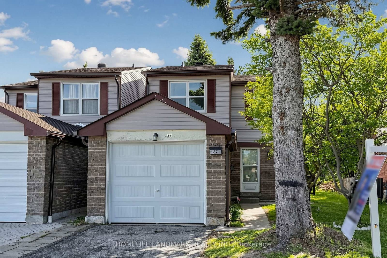 37 Treetops Court, Toronto, ON — photo 2