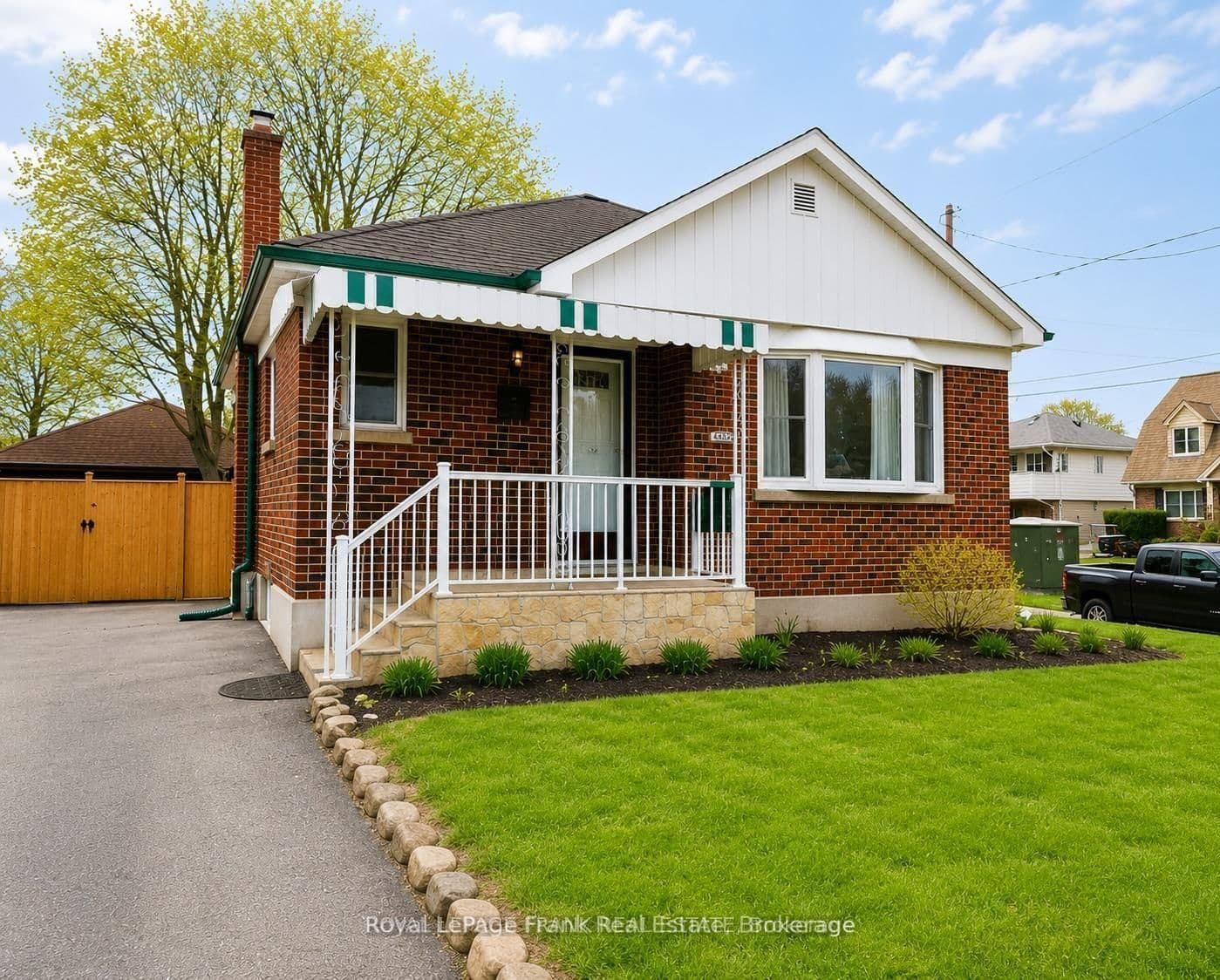 Basement - 459 Colborne Street, Oshawa, ON
