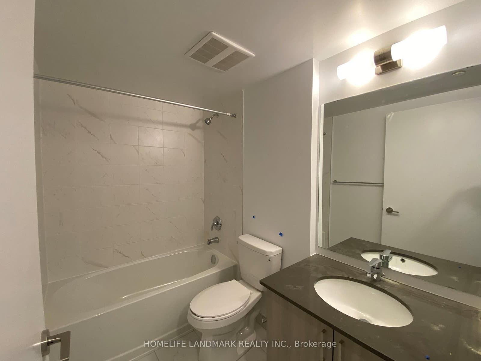 1807 - 1455 Celebration Drive, Pickering, ON — photo 2