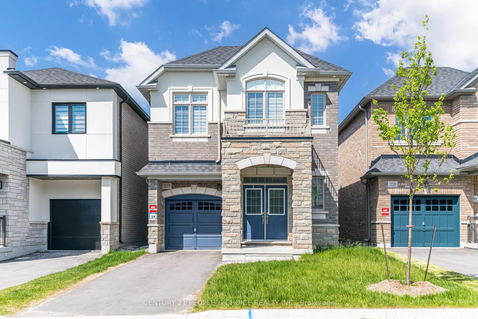2237 crystal Drive, Oshawa, ON