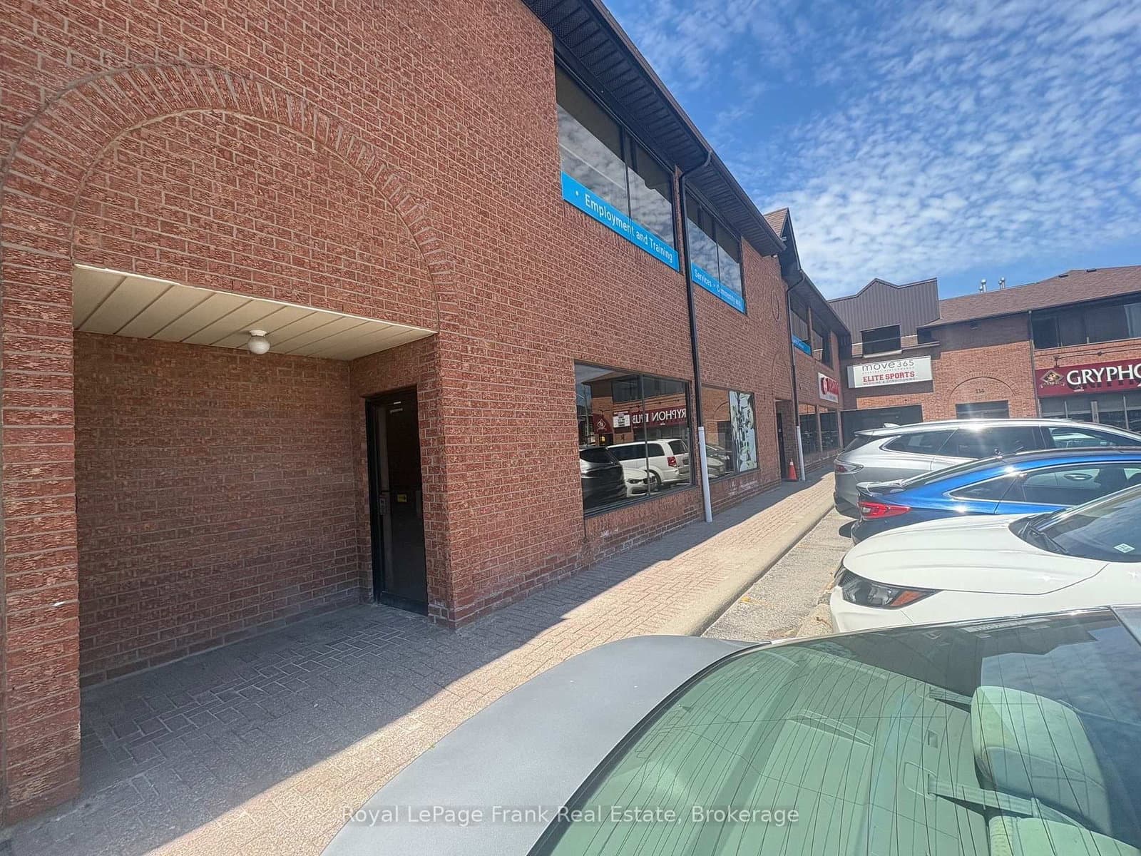 102B - 114 Dundas Street, Whitby, ON — photo 3