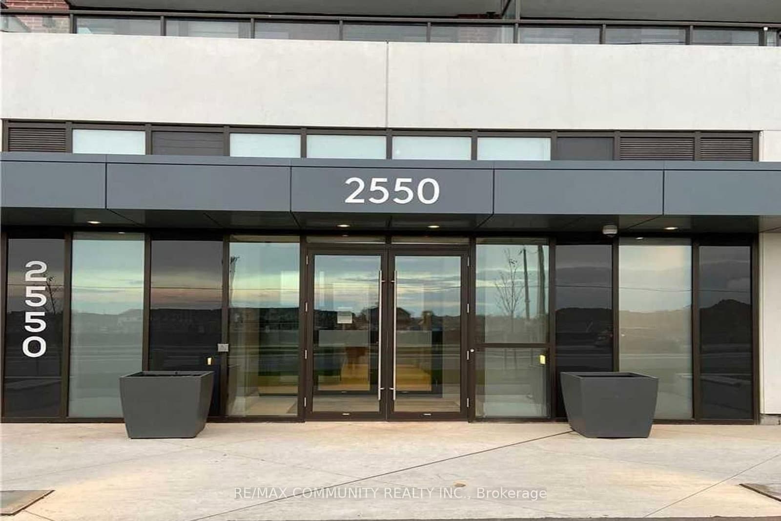 2402 - 2550 Simcoe Street, Oshawa, ON — photo 3