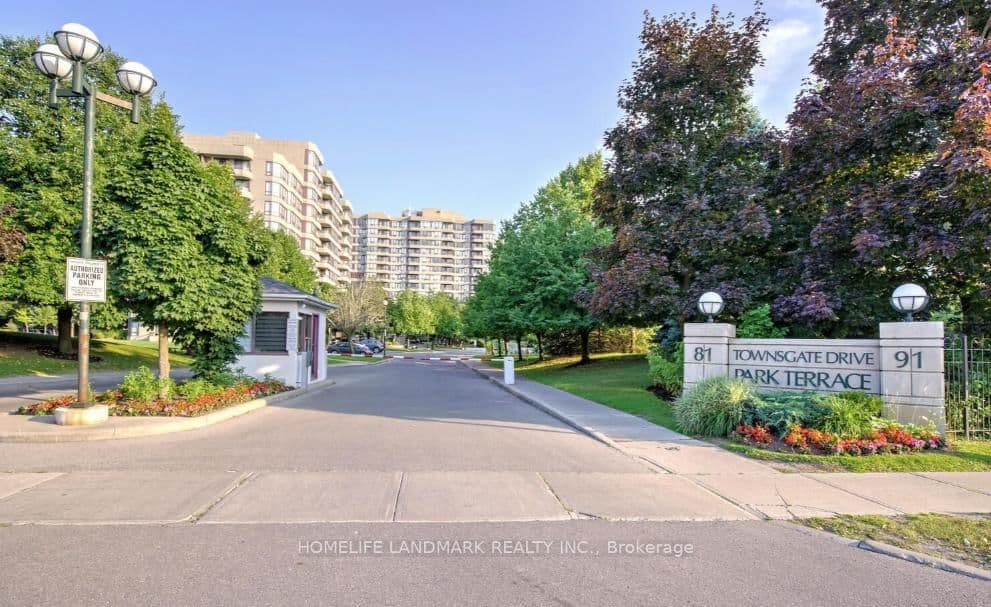 711 - 91 Townsgate Drive, Vaughan, ON