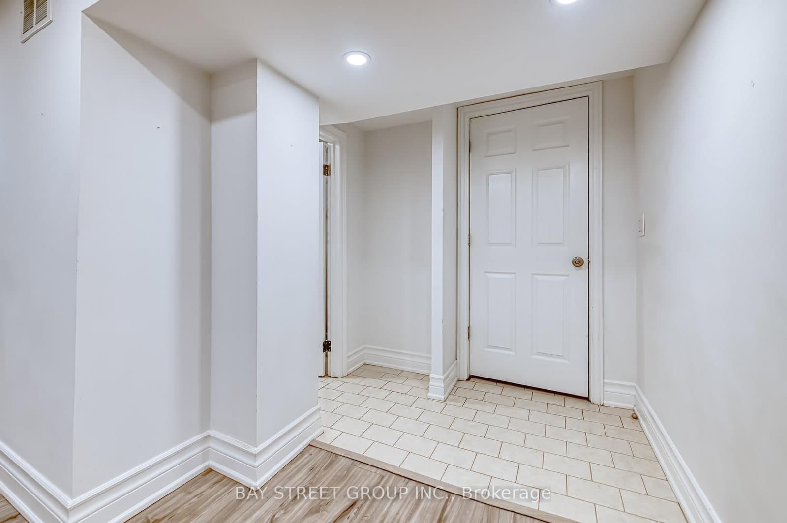 BSMT - 99 Cherrywood Drive, Newmarket, ON — photo 3