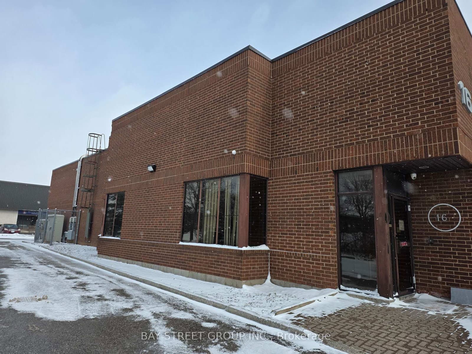 B- 16 East Wilmot Street, Richmond Hill, ON