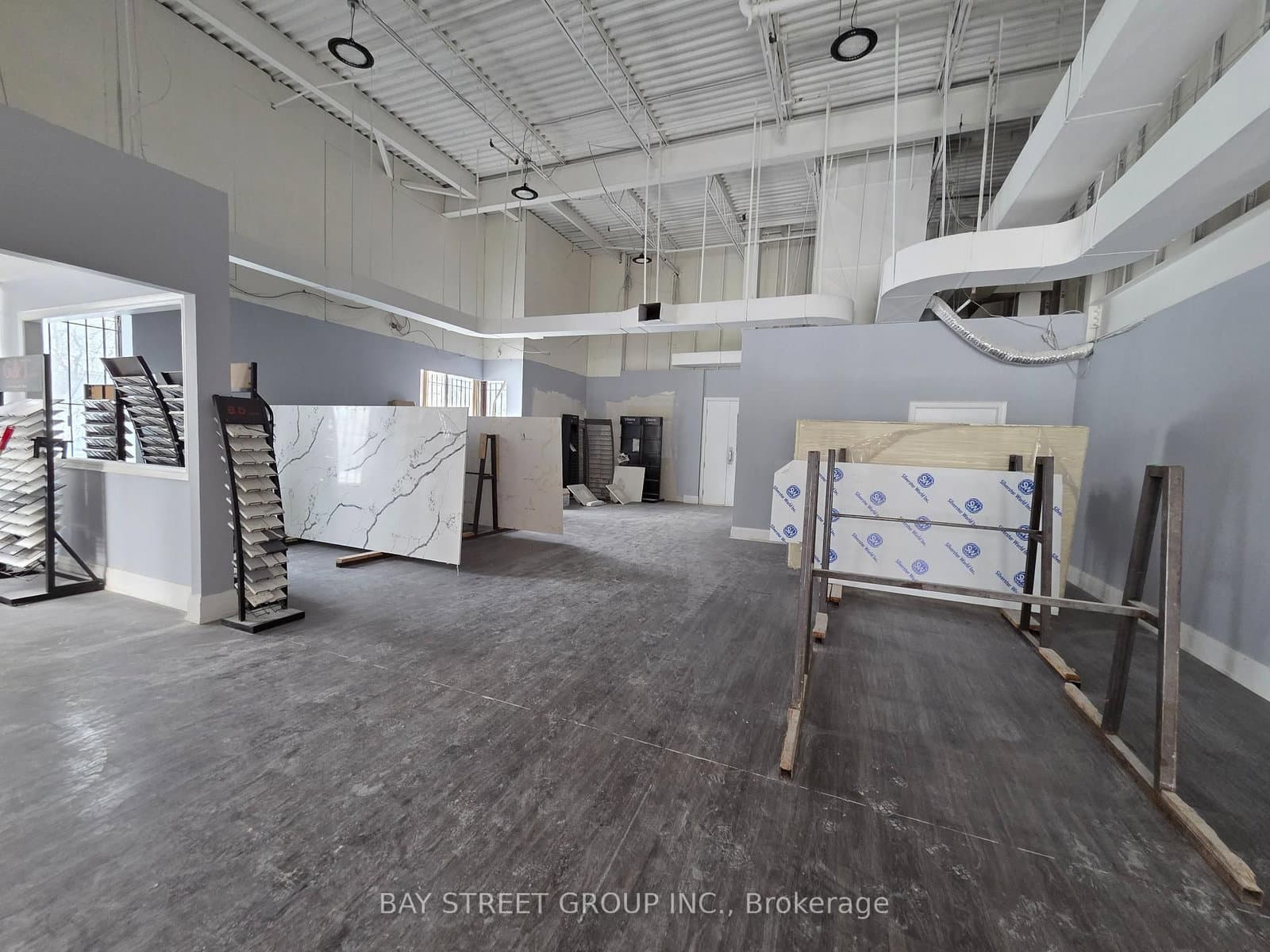 B- 16 East Wilmot Street, Richmond Hill, ON — photo 2