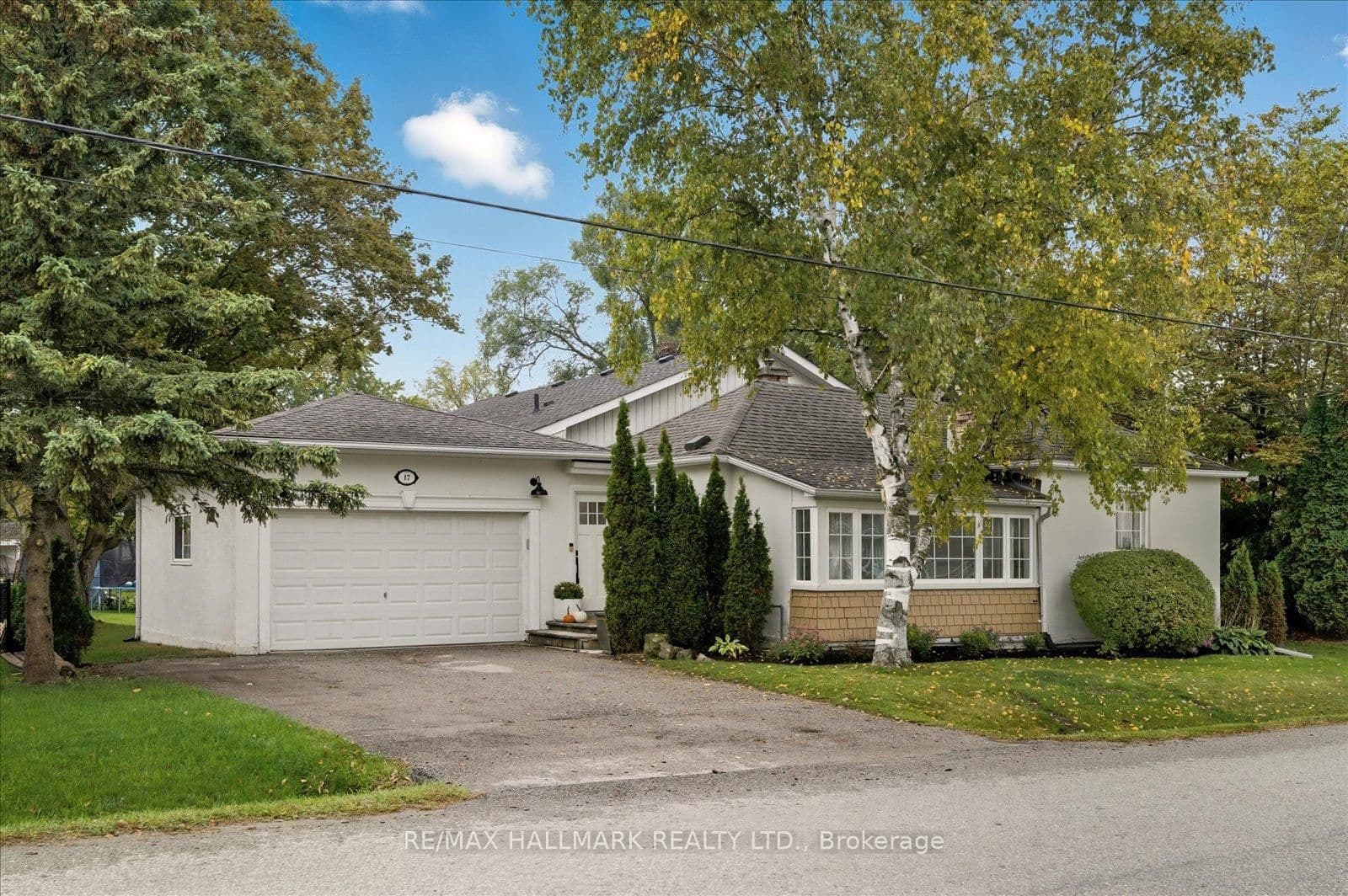 17 Mill Street, East Gwillimbury, ON — photo 2