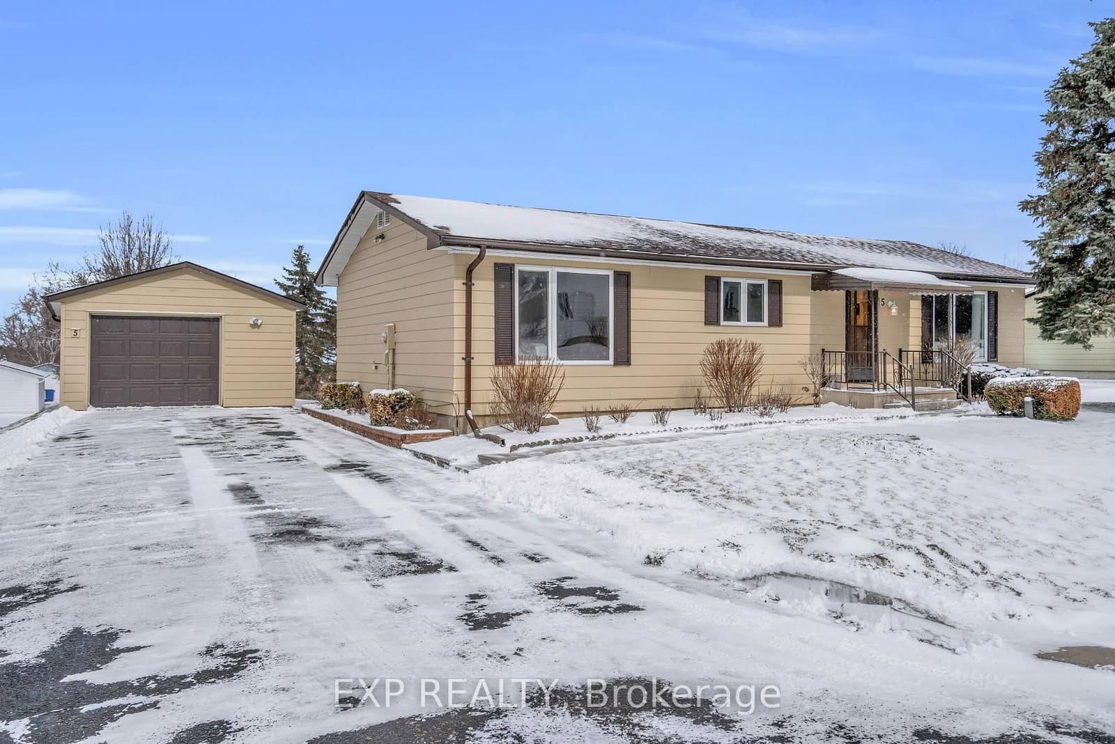 5 Inlet Court, Georgina, ON — photo 2