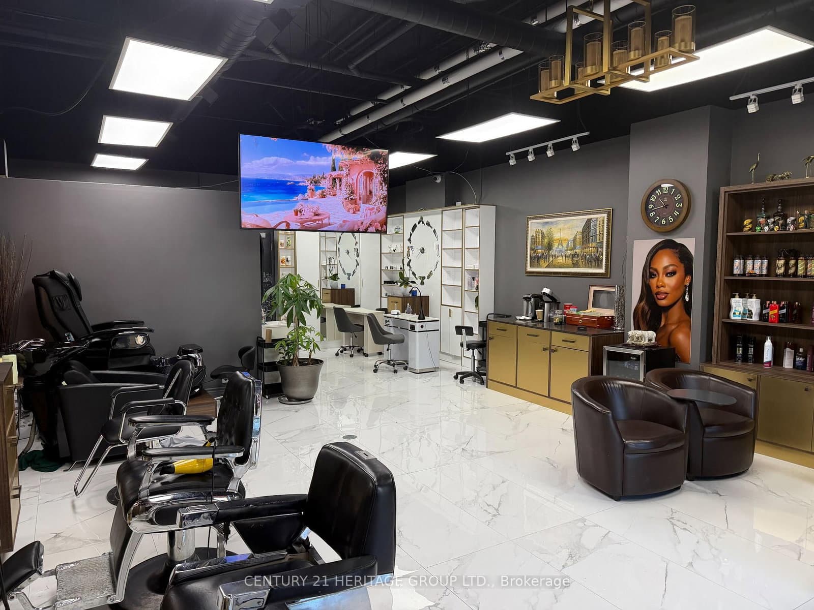 104 - 9471 Yonge Street, Richmond Hill, ON