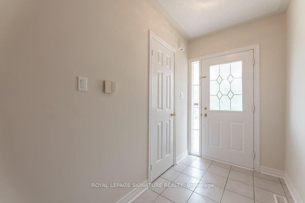 55 Pottery Place, Vaughan, ON — photo 2