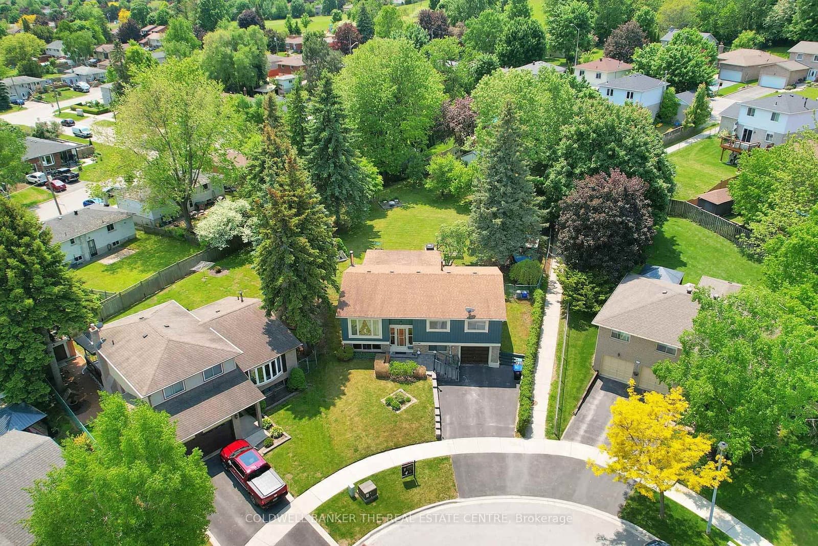 122 Valleyview Crescent, Bradford West Gwillimbury, ON — photo 3