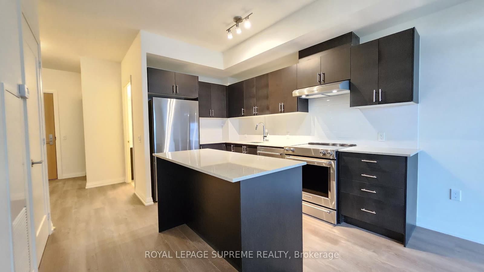 404 - 8960 Jane Street, Vaughan, ON — photo 3