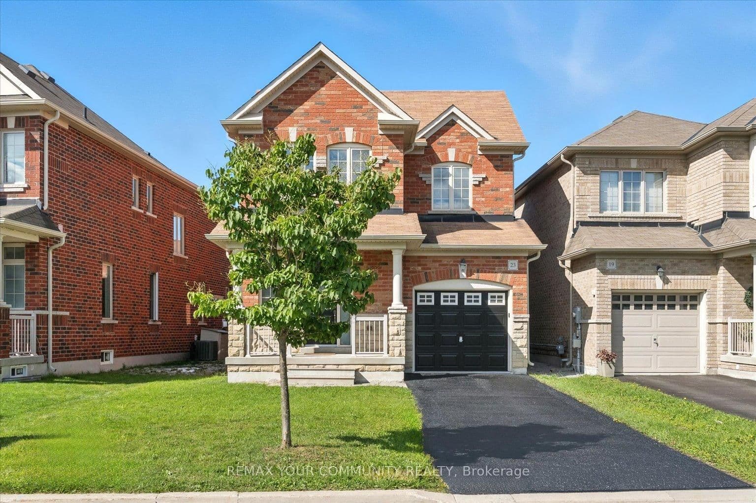 23 Lucida Court, Whitchurch-Stouffville, ON — photo 2