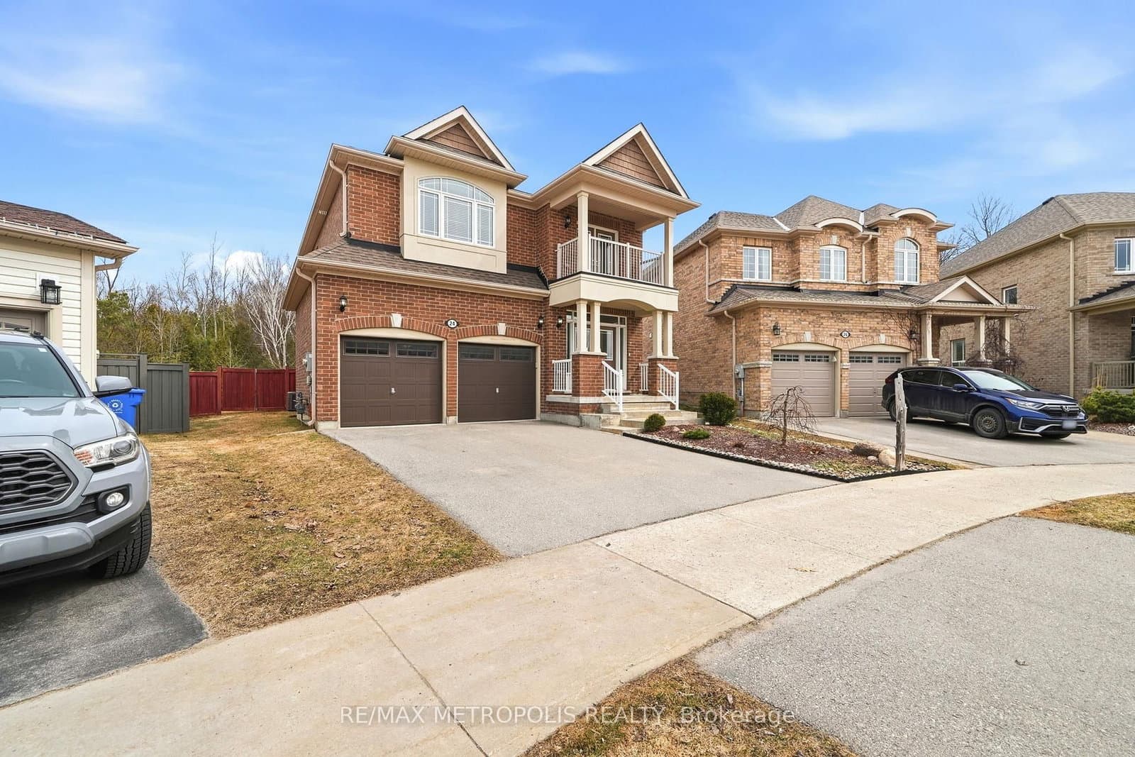 24 Bamburg Street, Georgina, ON — photo 2