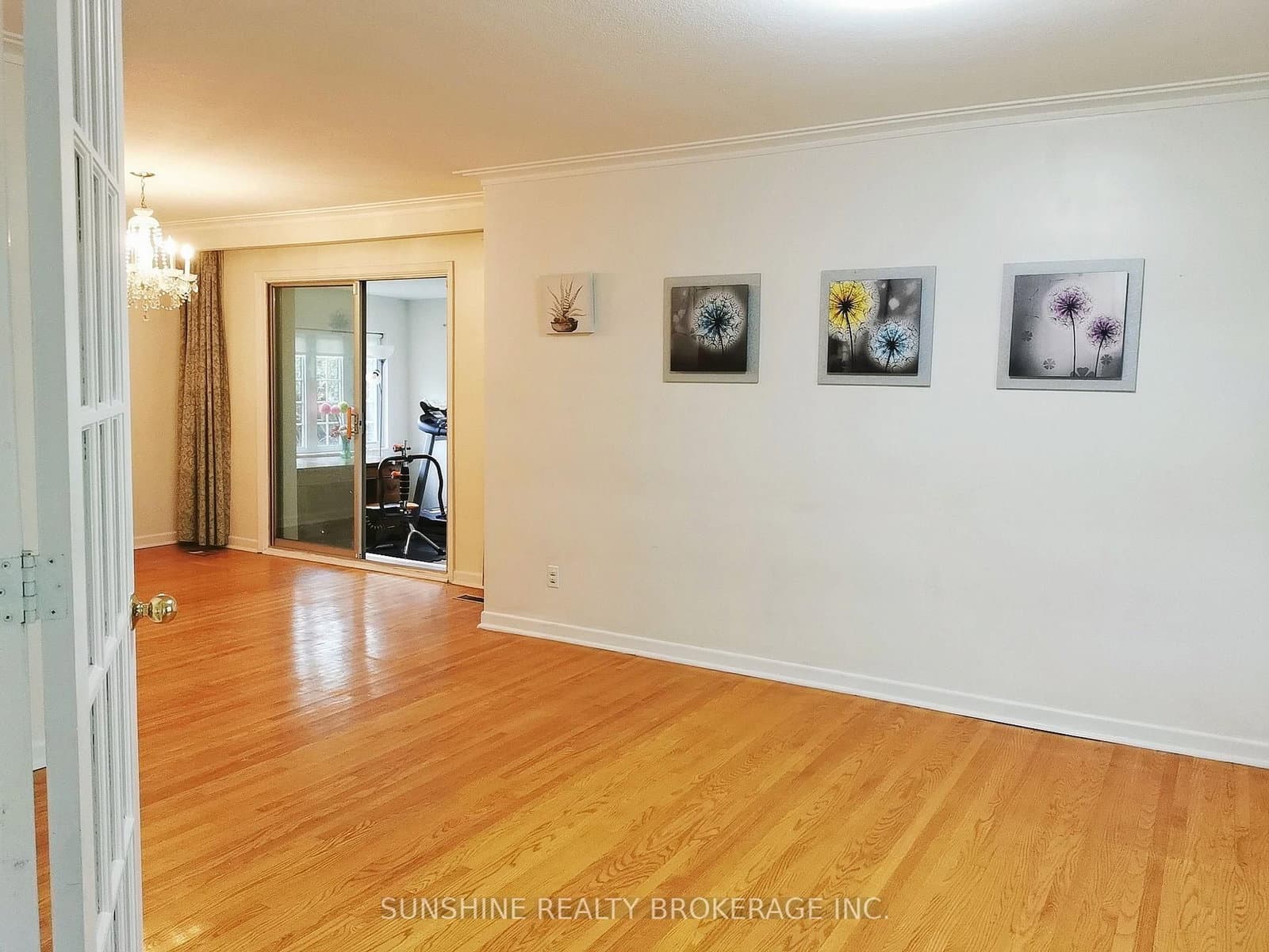70 Southdale Drive, Markham, ON — photo 3
