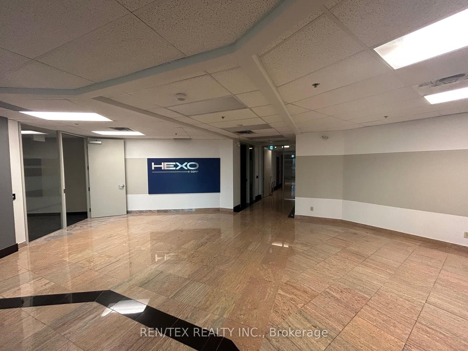 A301 - 8000 Jane Street, Vaughan, ON — photo 3