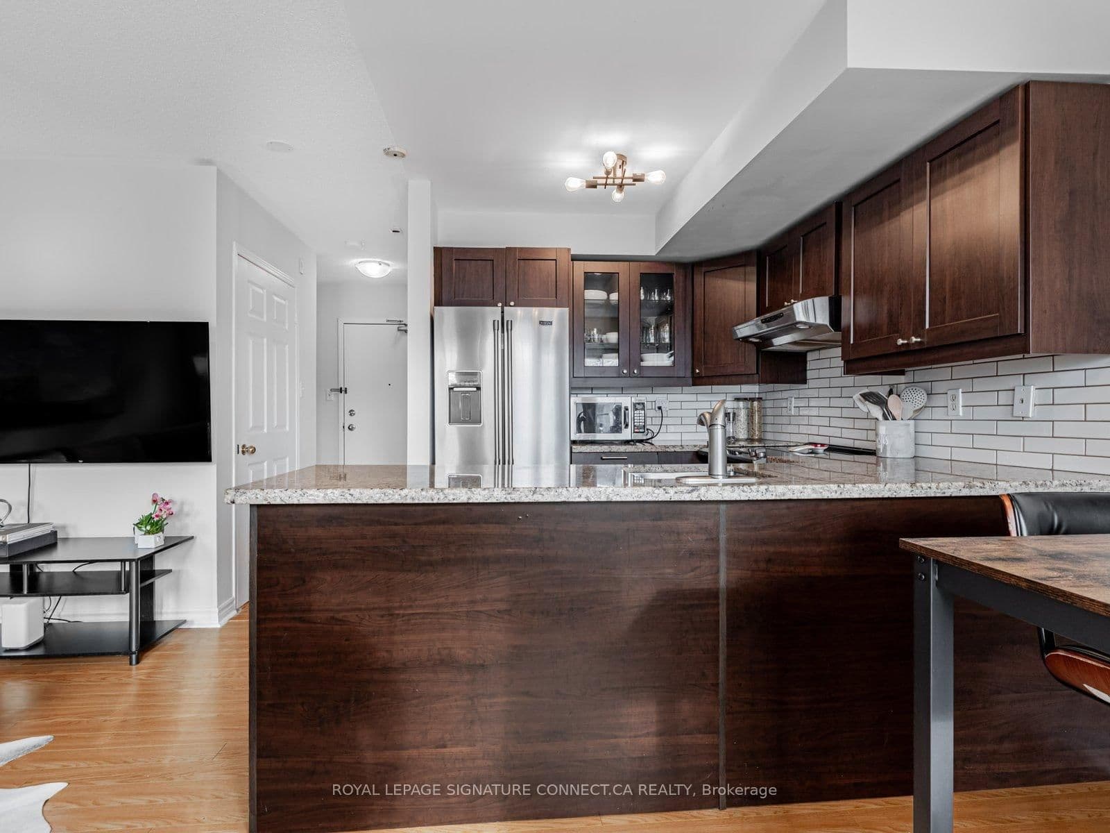 C208 - 110 Cornell Park Avenue, Markham, ON — photo 2