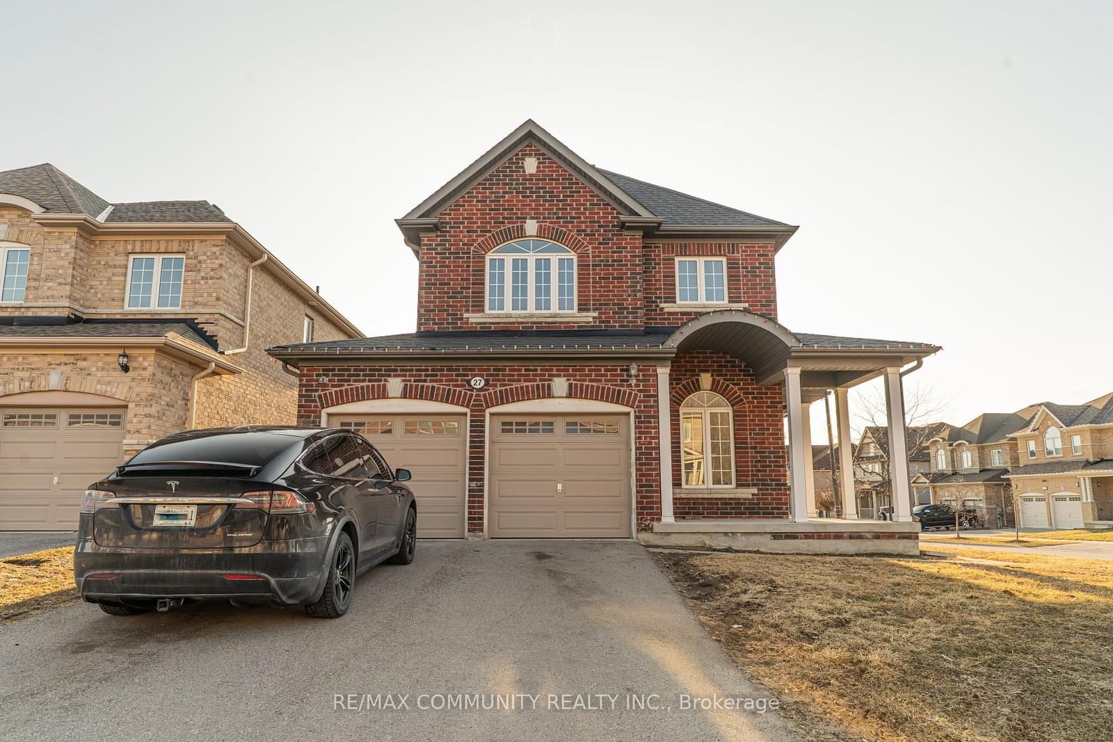 27 Bamburg Street, Georgina, ON