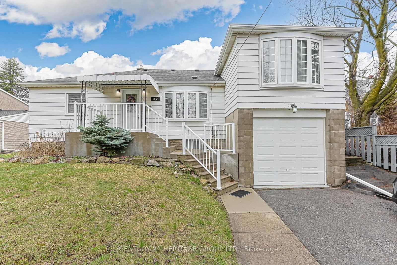 1059 Gorham Street, Newmarket, ON