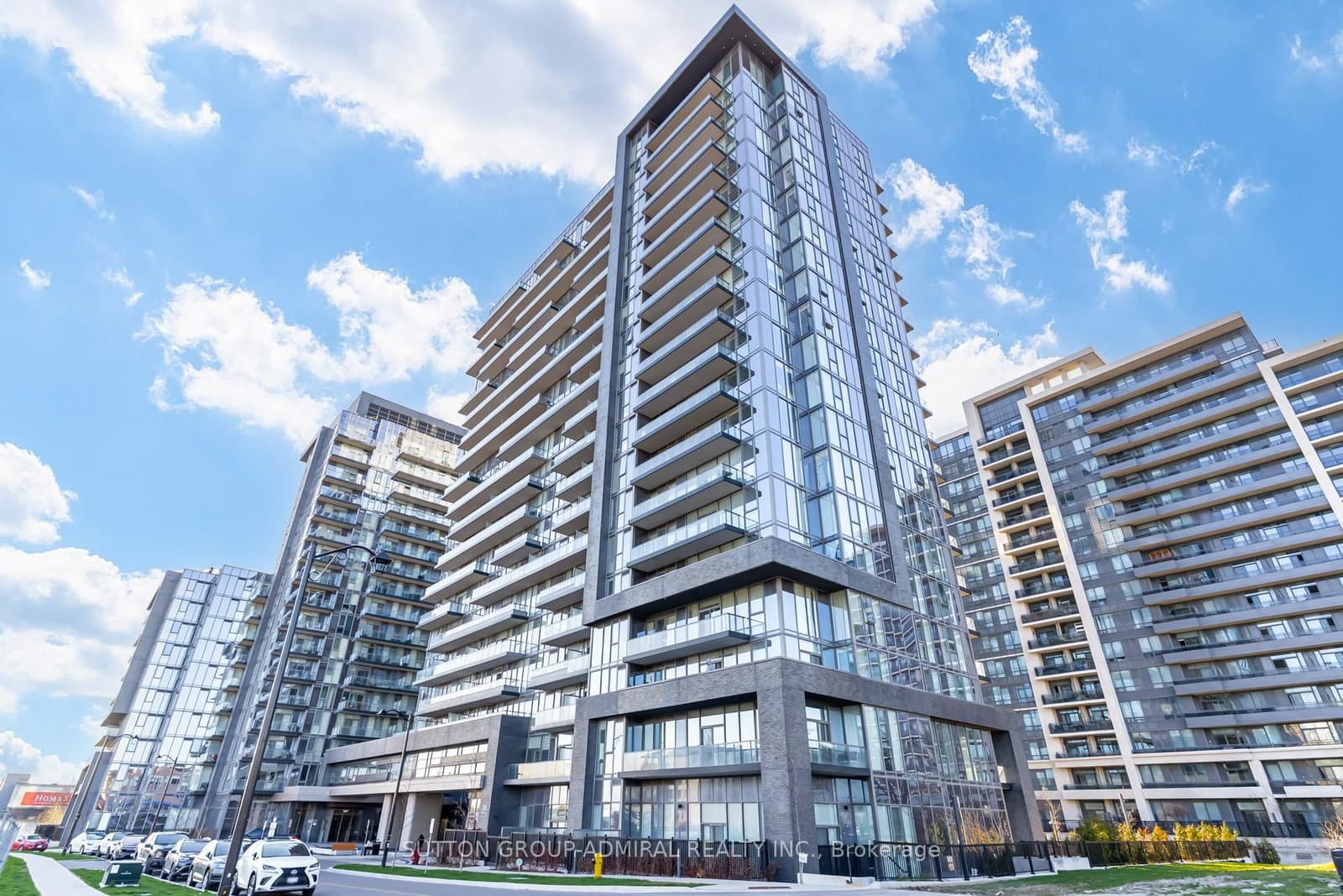 1010 - 20 Gatineau Drive, Vaughan, ON