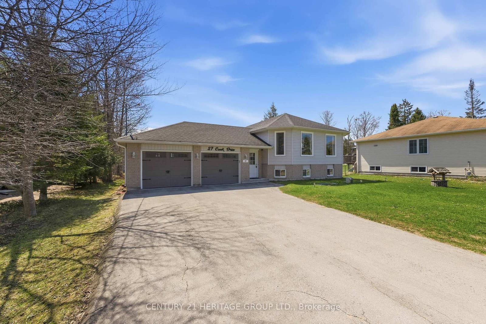 27 Creek Drive, Georgina, ON — photo 2