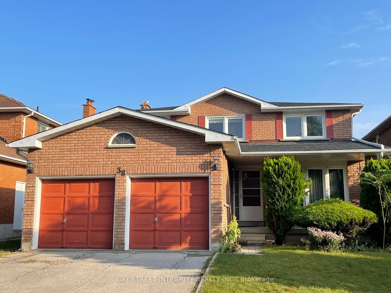 38 Southgate Crescent, Richmond Hill, ON