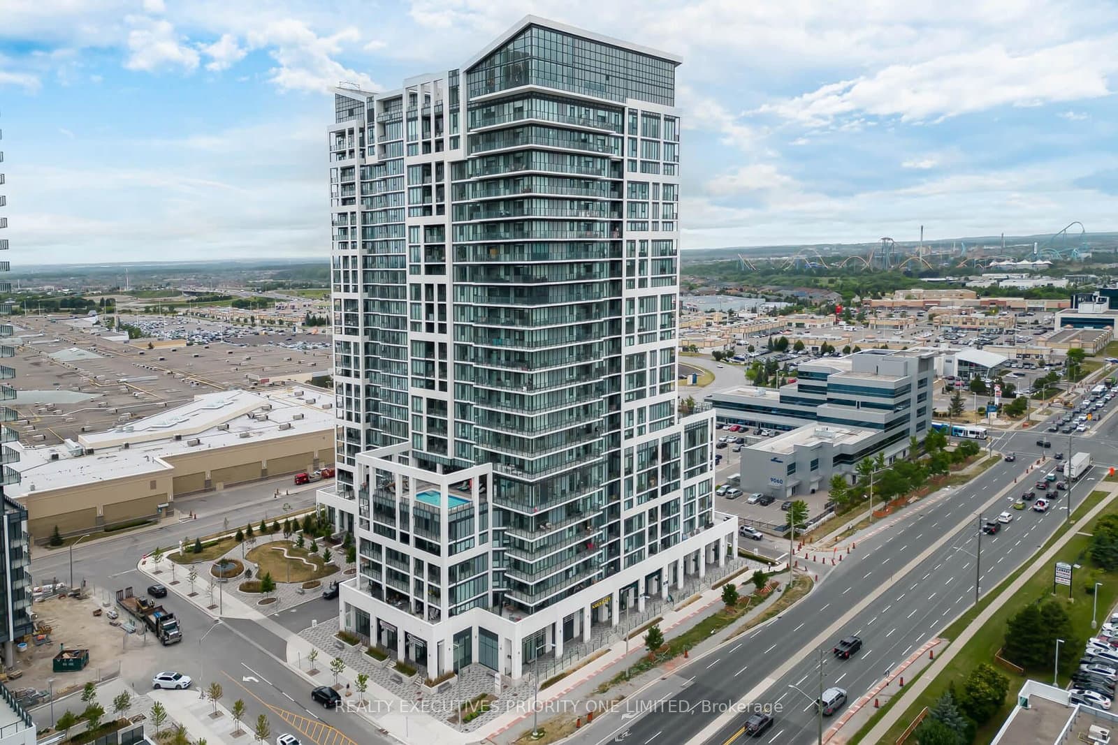 519 - 9000 Jane Street, Vaughan, ON