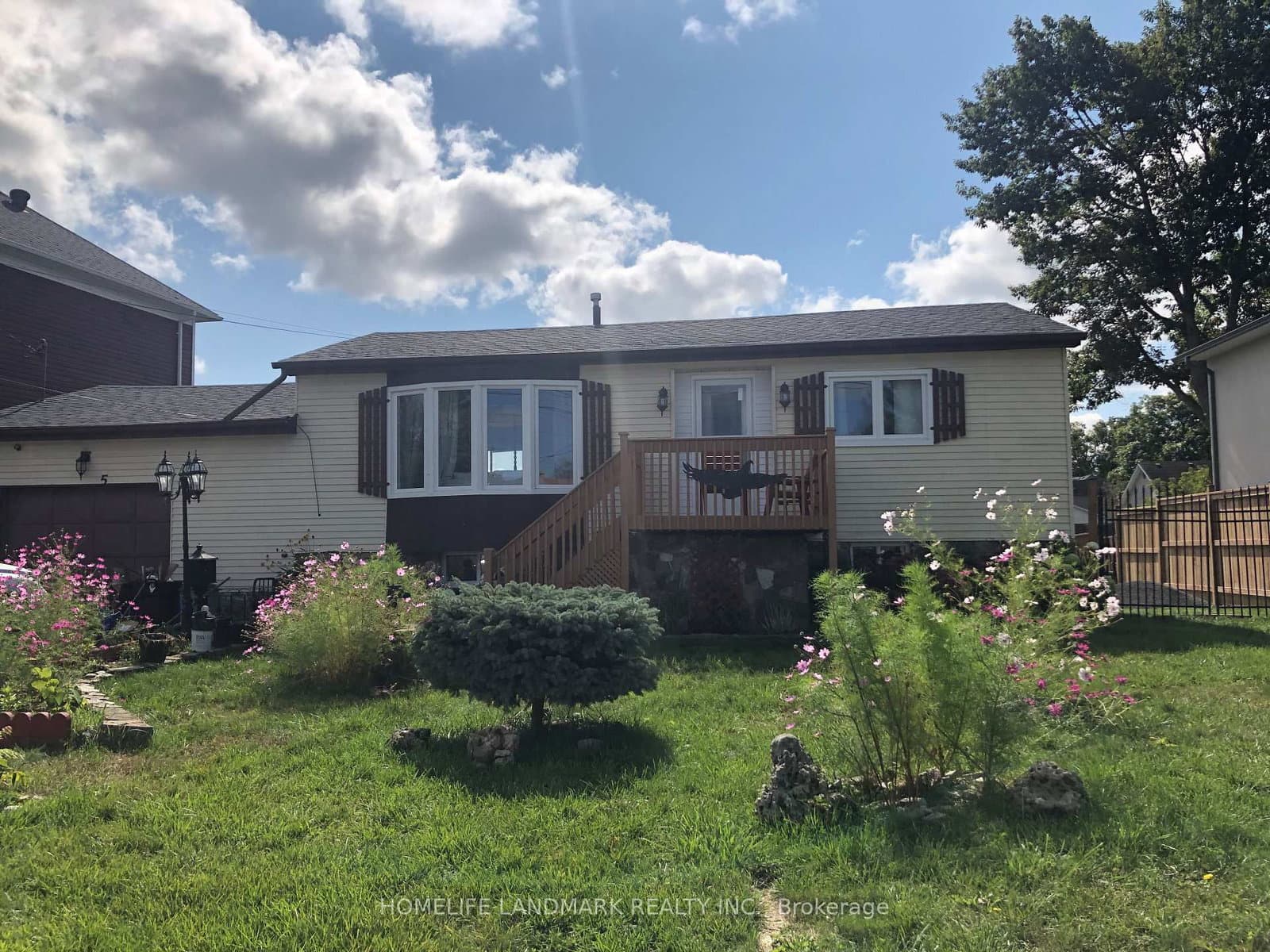 5 Bowers Road, East Gwillimbury, ON