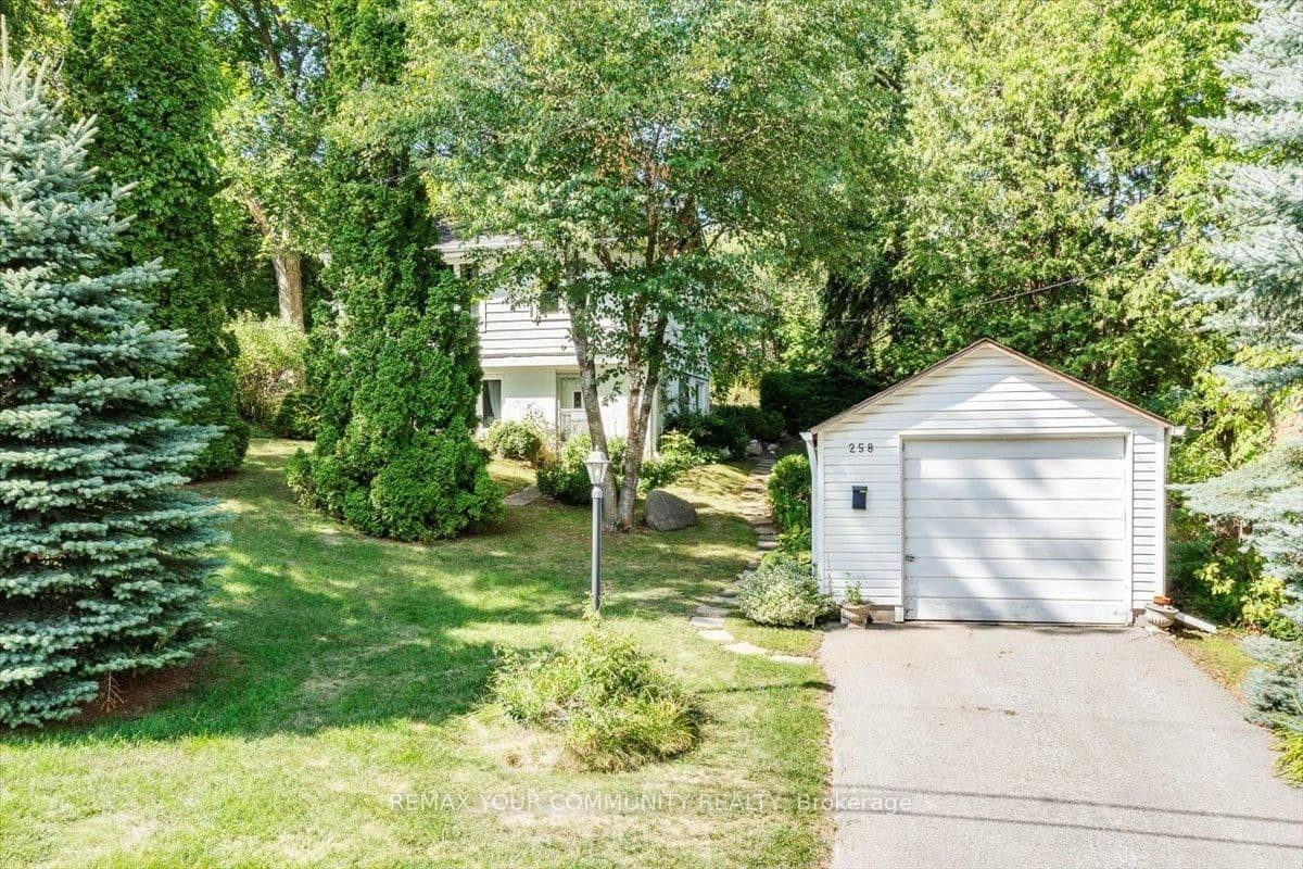 258 Lakeview Boulevard, Georgina, ON — photo 2