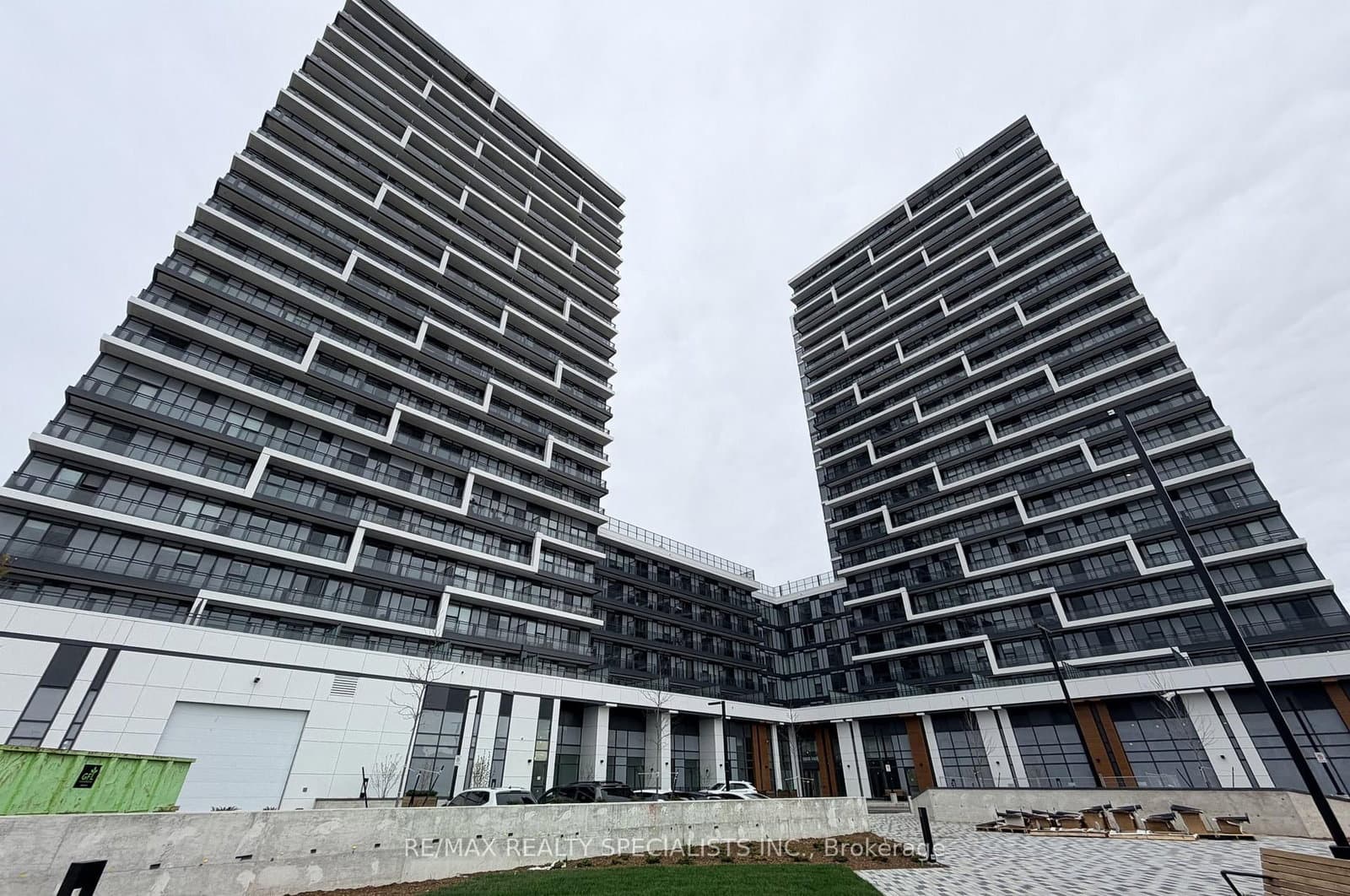 A1802 - 9763 Markham Road, Markham, ON