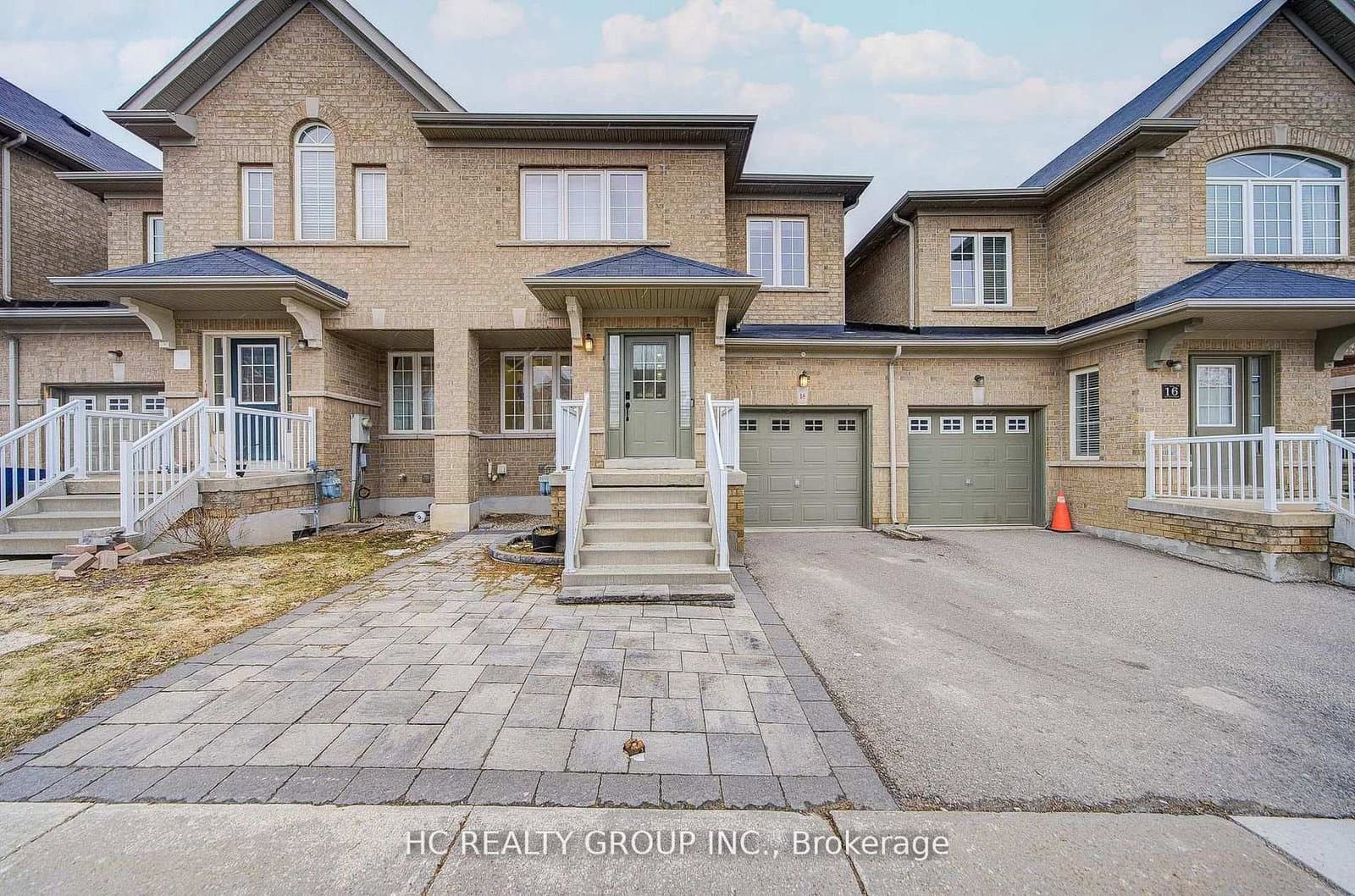 18 QUATTRO Avenue, Richmond Hill, ON