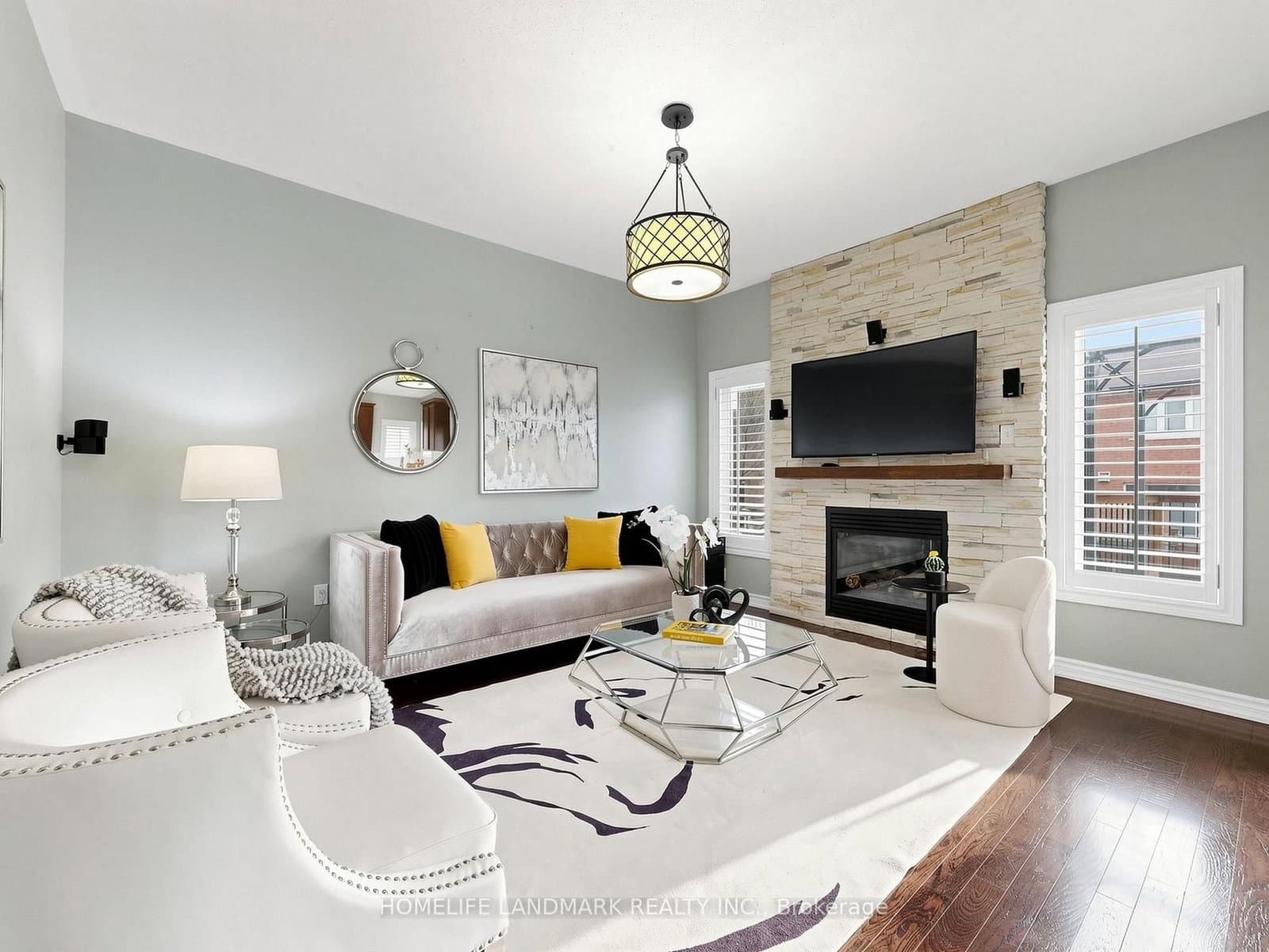 84 Lewis Honey Drive, Aurora, ON — photo 3