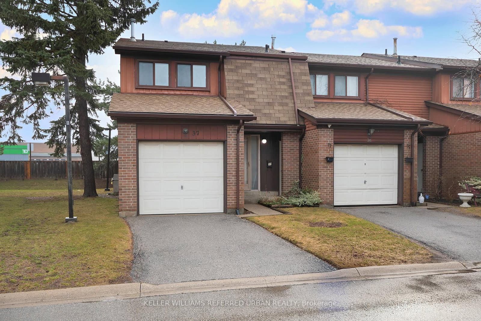 37 - 11 Plaisance Road, Richmond Hill, ON