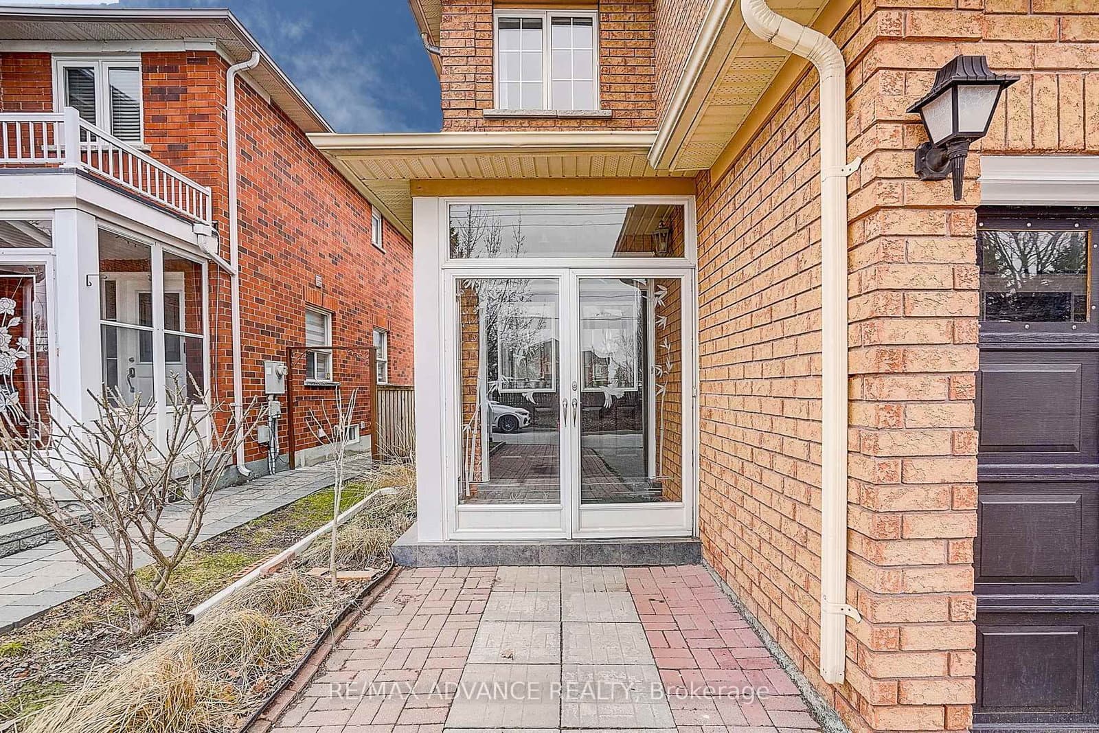 140 Vanguard Road, Vaughan, ON — photo 3