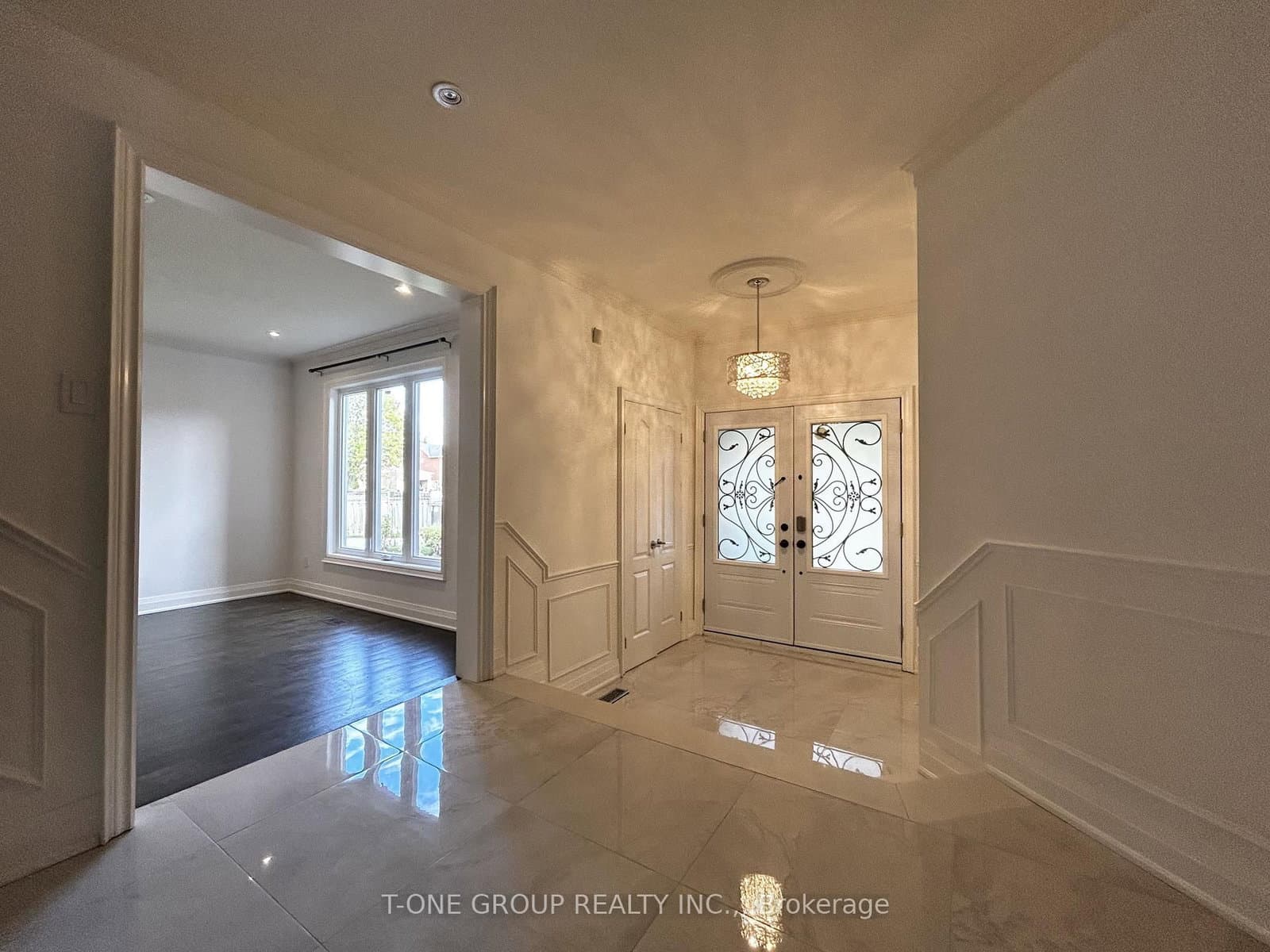 76 Blackmore Avenue, Richmond Hill, ON — photo 2