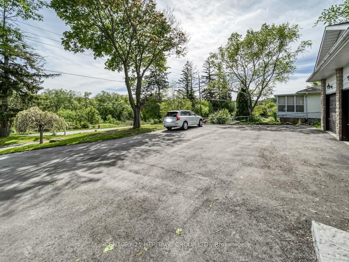 19276 Holland Landing Road, East Gwillimbury, ON — photo 2