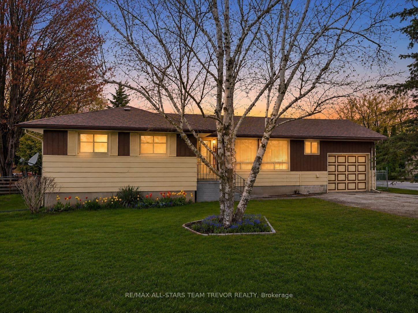 388 Winnifred Drive, Georgina, ON