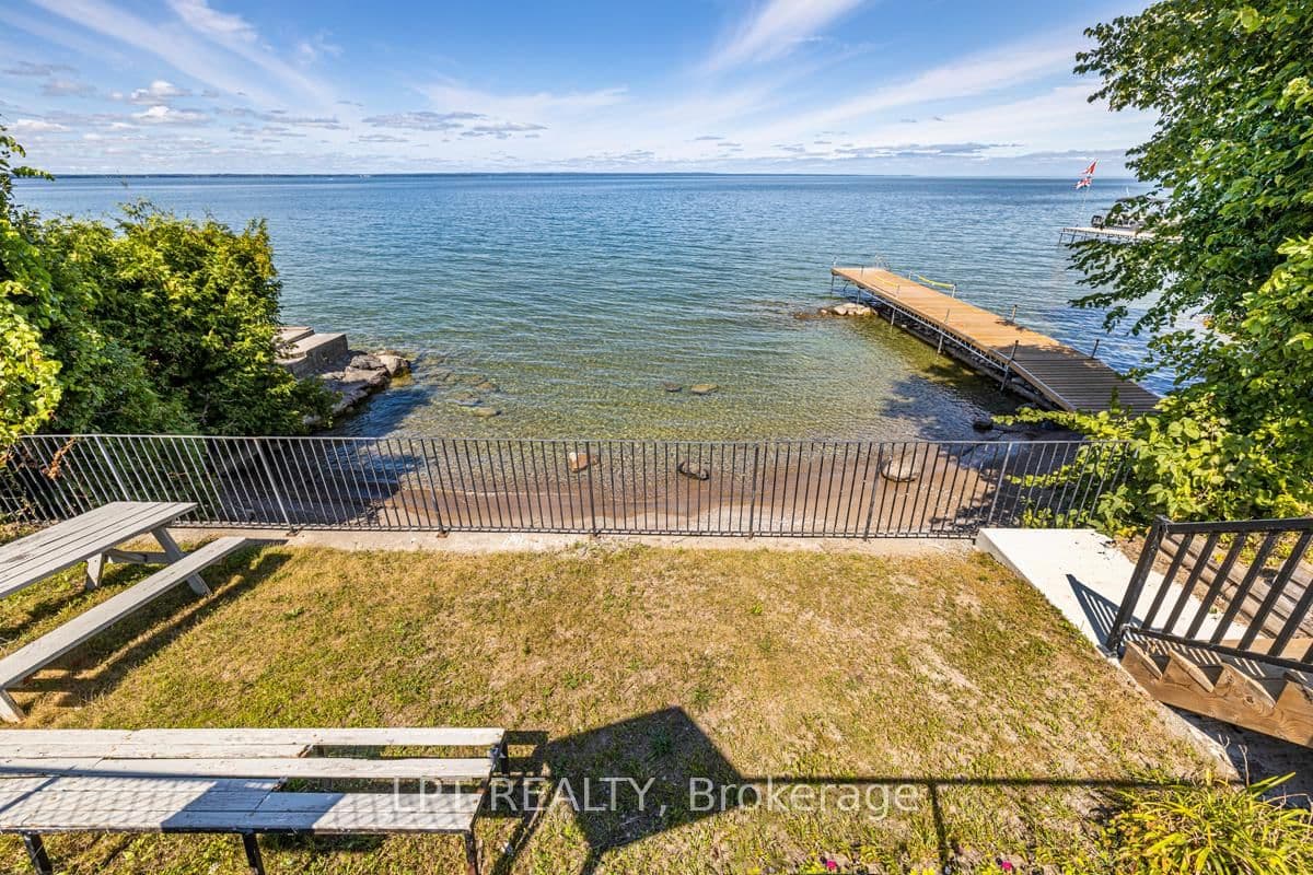 808 Montsell Avenue, Georgina, ON